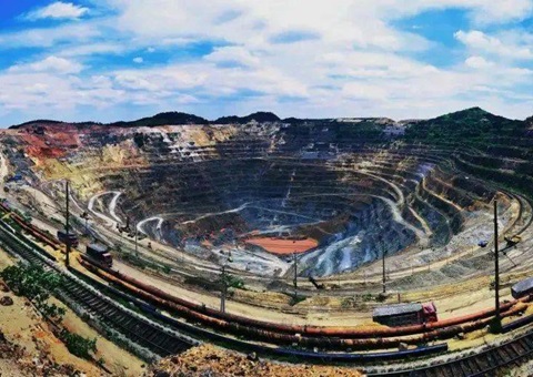 竞价341次，辽宁一磷铁矿出让额超1.4亿