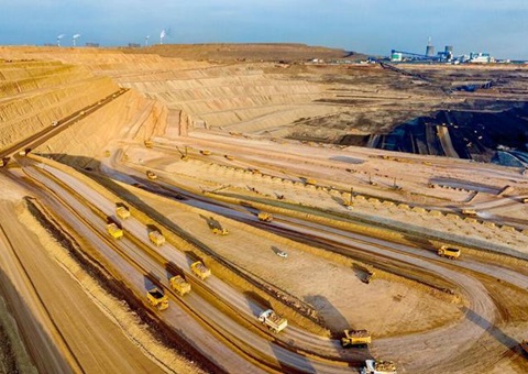 找矿大会战！！1.52万余人齐聚新疆“找宝藏”